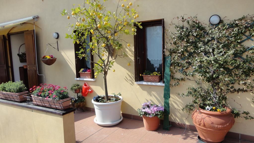 Touristic Apartment "Agata" Sirmione Pokoj fotografie