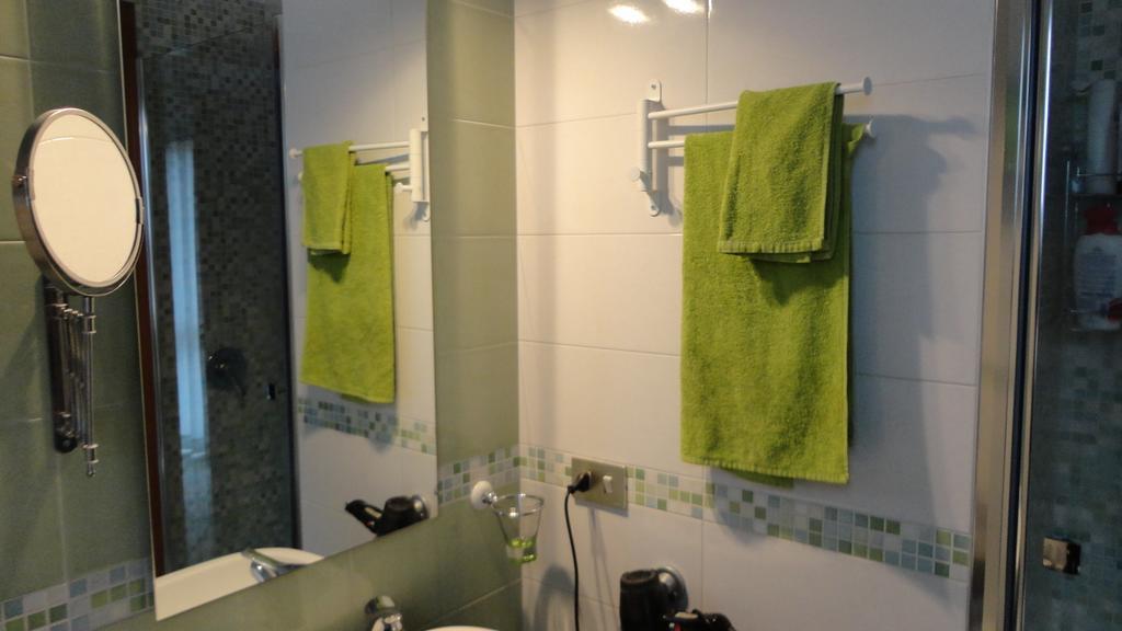 Touristic Apartment "Agata" Sirmione Pokoj fotografie