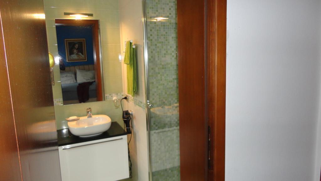 Touristic Apartment "Agata" Sirmione Pokoj fotografie